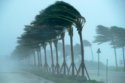 Valilikten Fırtına Ve Aşırı Sıcak Uyarısı