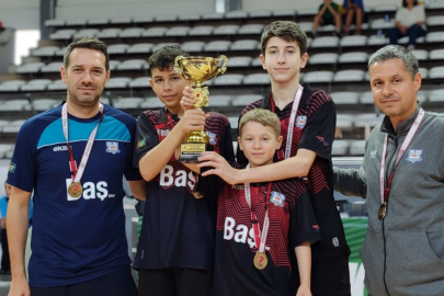 Yalova Belediyespor Masa Tenisi Takımı Başarıya Doymuyor