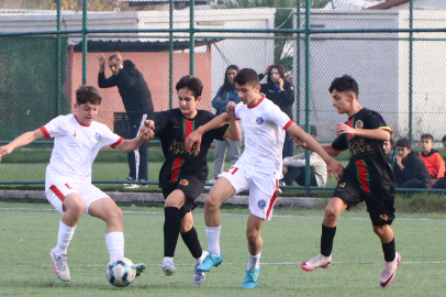 Çiftlikköy Belediyespor Altyapıda Fırtına Gibi Esti