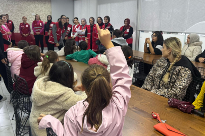 Kızılay’dan Kız Çocuklarına Anlamlı Ziyaret