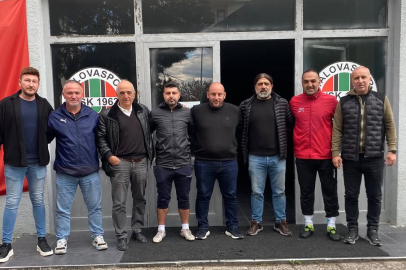 Yalovaspor Eren Özen’le El Sıkıştı