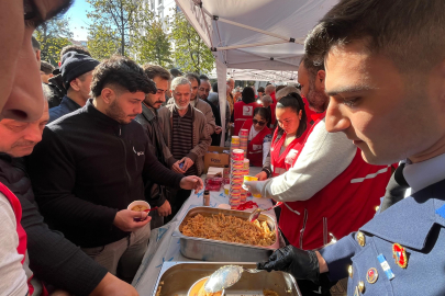 Kızılay Yalova Şubesinden Hava Şehitleri Anısına Helva İkramı