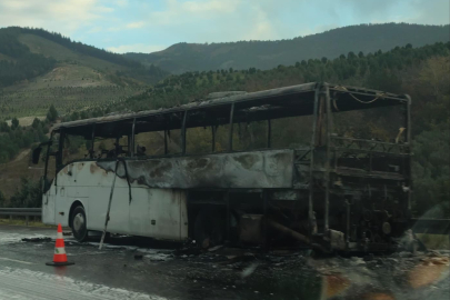 Orhangazi Tüneli Girişinde Tur Otobüsü Alev Alev Yandı