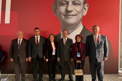 CHP Heyeti Tam Kadro Kurultaya Katıldı