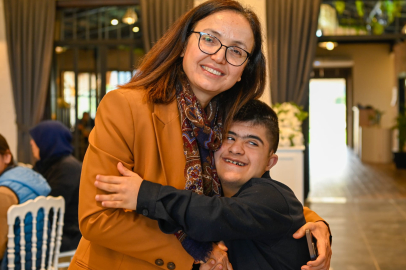 Vali Kaya Özel Çocuklarla Kahvaltıda Buluştu