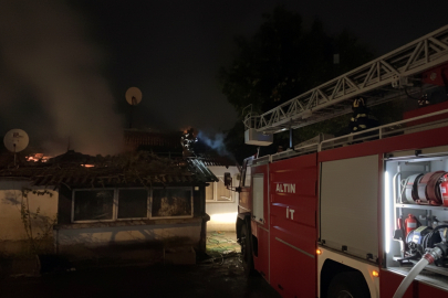 Hersek'te Korkutan Ev Yangını