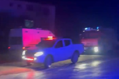 Çınarcık- esenköy yolunda iki otomobil çarpıştı! 3 yaralı