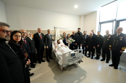 Yerlikaya Yaralı Polisleri Ziyaret Etti