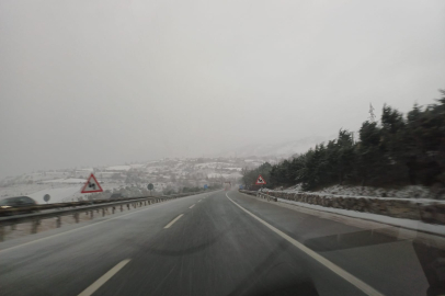 Süpürgelik Karla Kaplandı