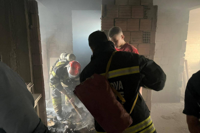 Altınova’da Ev Yangını Korkuttu