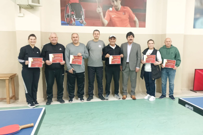 Yıldız Antrenörlerle Bilgilerini Paylaştı