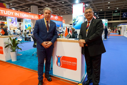 Rektör Bahçekapılı Apaıe Fuarı'nda