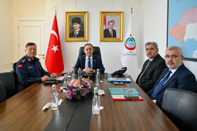 Vali Usta Okul Güvenliği Toplantısına Katıldı