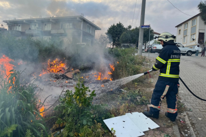 Çöpler Alev Aldı İtfaiye Alarma Geçti