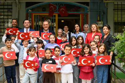 Vali Usta Miniklerle "Şanlı Bayrağımız" Etkinliğinde Buluştu
