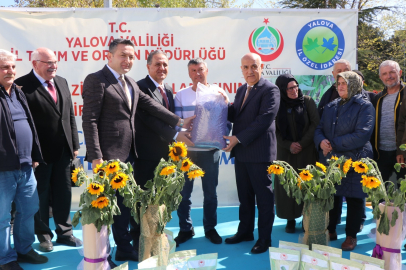 Üreticilere Fasulye Ve Ayçiçeği Tohumu Dağıtıldı