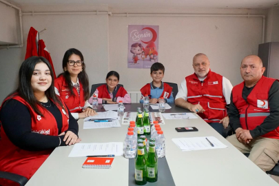 Kızılay’da Koltuklar Minik Gönüllülere Emanet