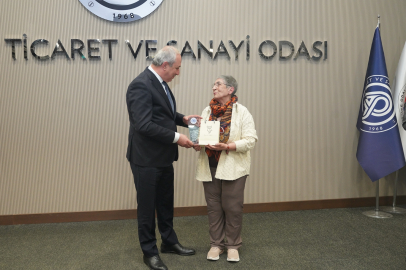 Lale Dondurmacı Yalova’da Yılın Annesi Seçildi