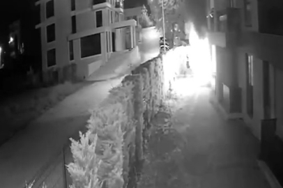 Sinir Krizi Geçiren Kadın Daireyi Kundakladı