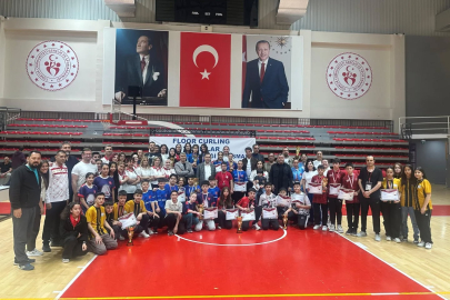 Yalova Curling Şampiyonasına Evsahipliği Yaptı
