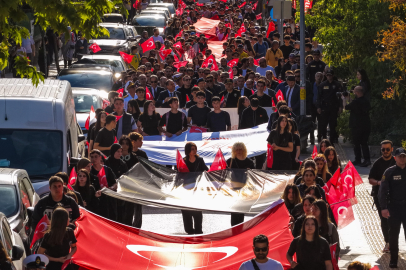 19 Mayıs Coşkusu Sokaklara Taştı