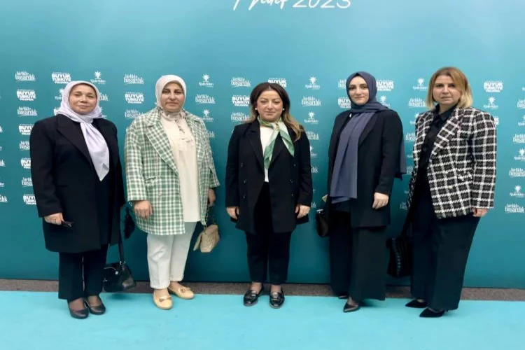 Ak Kadınlar Ankarada İstişare Toplantısına Katıldı