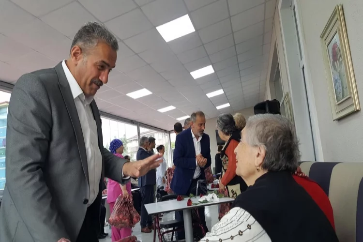 Ak Parti Yalova Teşkilatı Yaşlıları Unutmadı