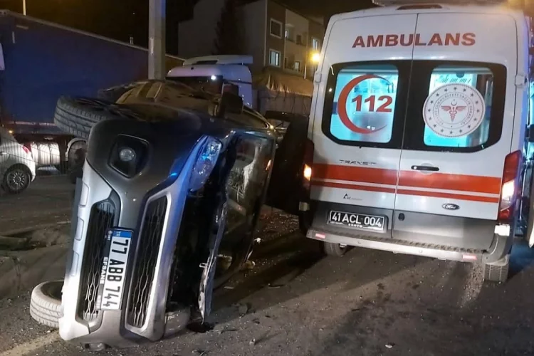 Altınova’da Kaza: 4 Yaralı