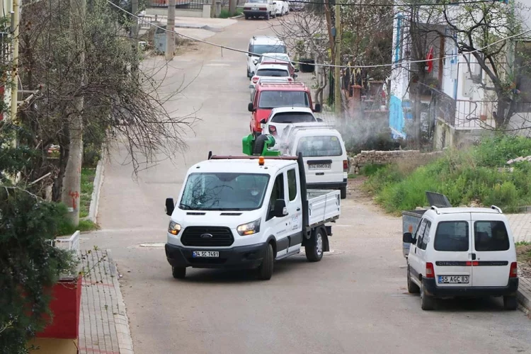 Çiftlikköy Caddeleri Mistblower’la Dezenfekte Ediliyor