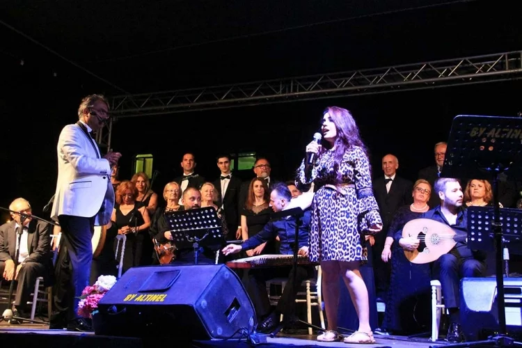 Çiftlikköy’de Muhteşem Türk Sanat Müziği Konseri