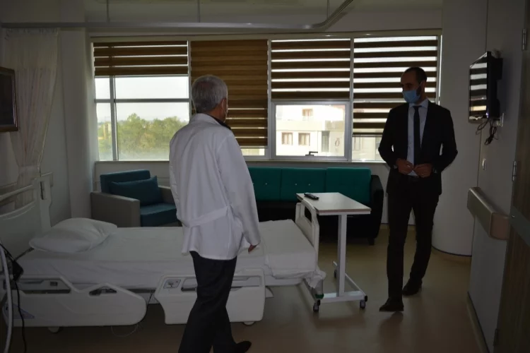 Eray, Altınova Devlet Hastanesinde İnceleme Yaptı