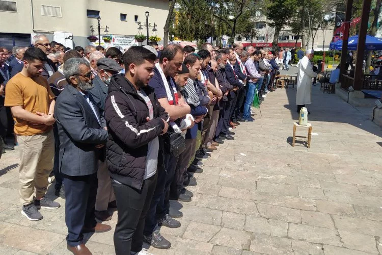 Gazze Şehitleri İçin Gıyabi Cenaze Namazı Kılındı