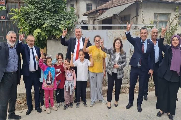 MHP Köylere Çıkarma Yaptı