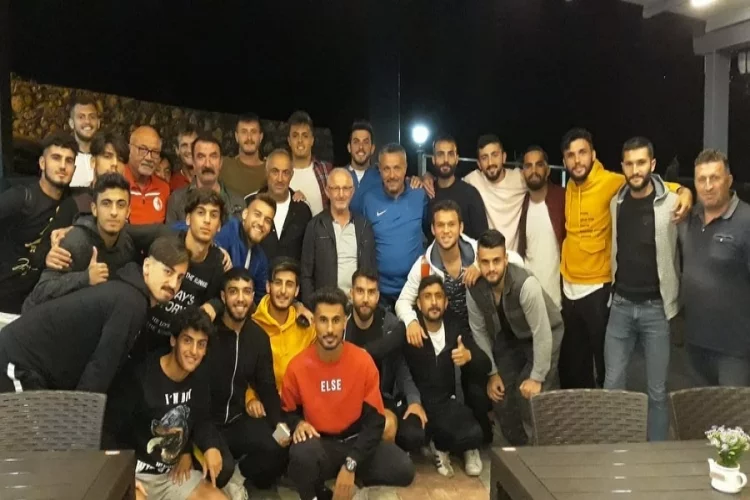 Şahin’den Kadıköy Sporlu Oyunculara Ziyaret