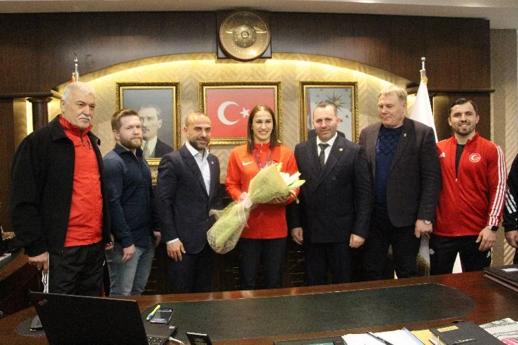Tutuk'tan Avrupa Şampiyonu Çavuşoğlu’na Tam Destek