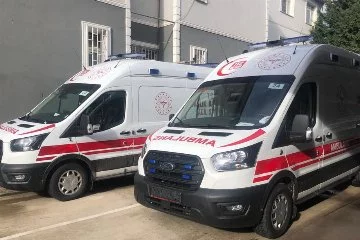 Yalova’ya 2 Yeni Kara Ambulansı